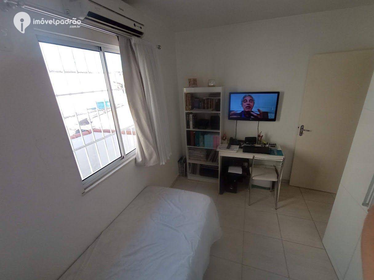 Casa à venda com 2 quartos, 80m² - Foto 5