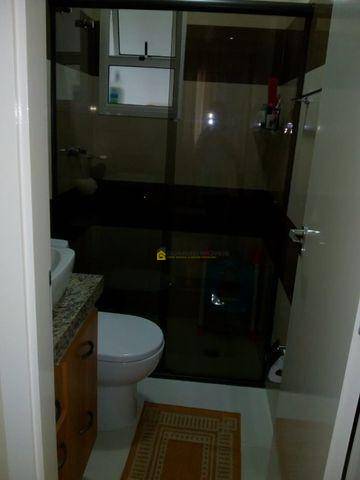 Apartamento à venda com 2 quartos, 75m² - Foto 9