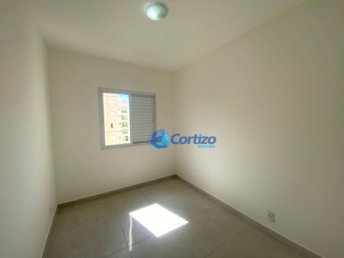 Apartamento à venda com 2 quartos, 56m² - Foto 9