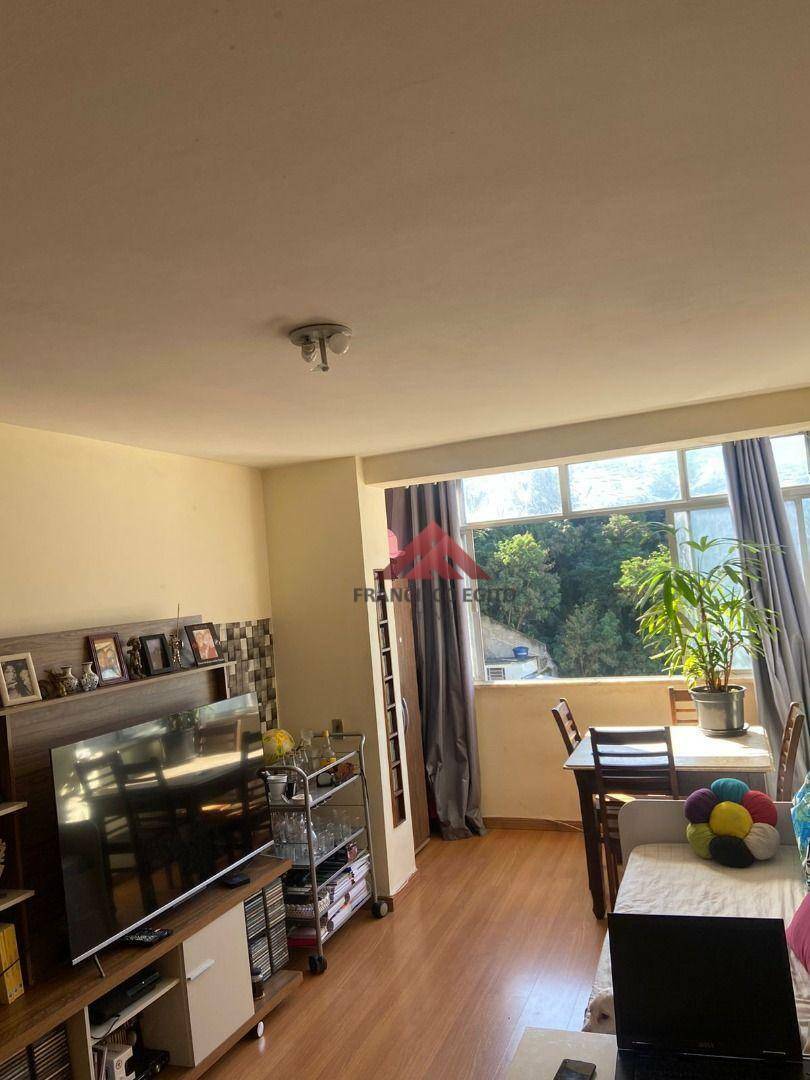 Apartamento à venda com 1 quarto, 56m² - Foto 4