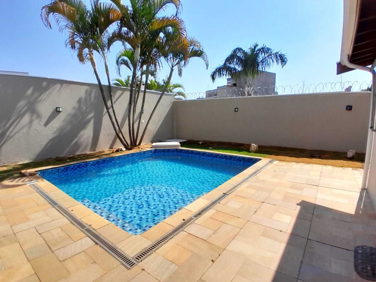 Casa de Condomínio à venda e aluguel com 4 quartos, 405m² - Foto 18