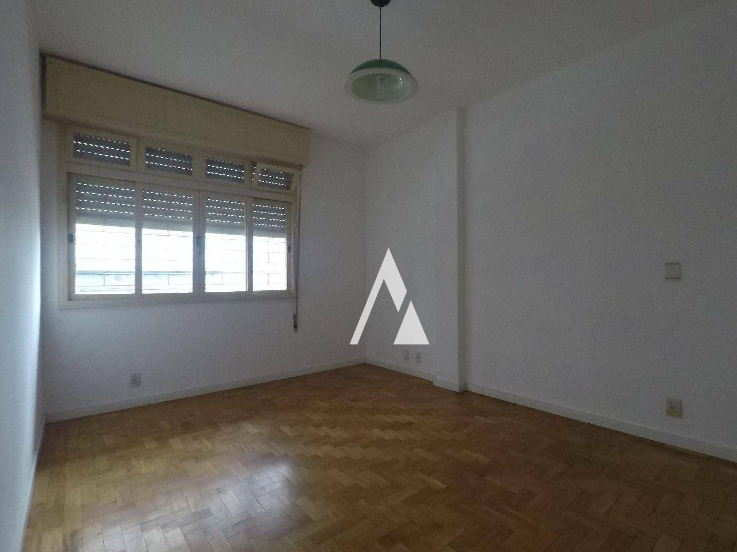 Apartamento à venda com 3 quartos, 123m² - Foto 28