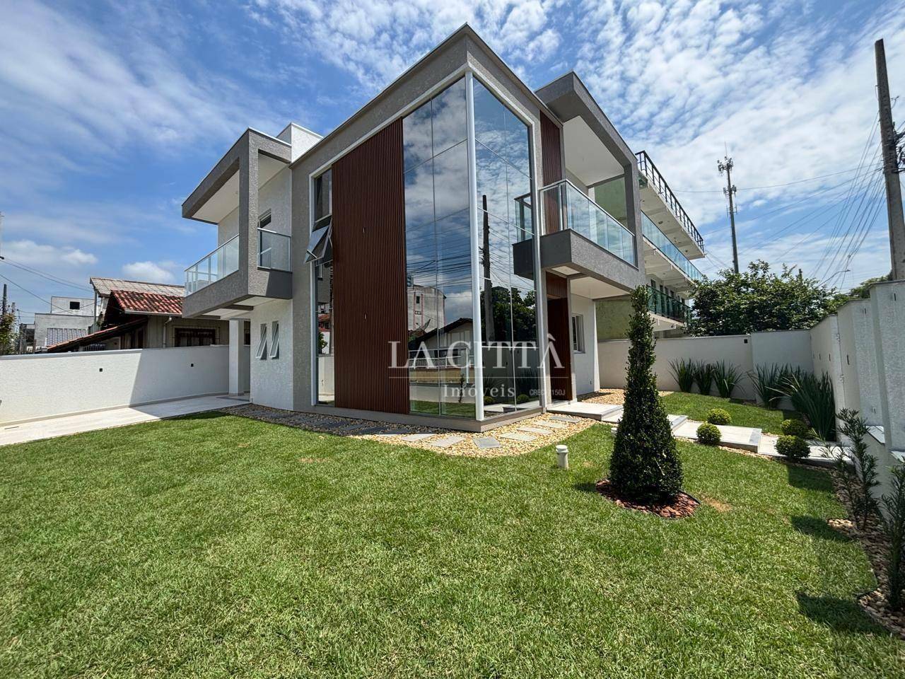 Casa à venda com 3 quartos, 142m² - Foto 3