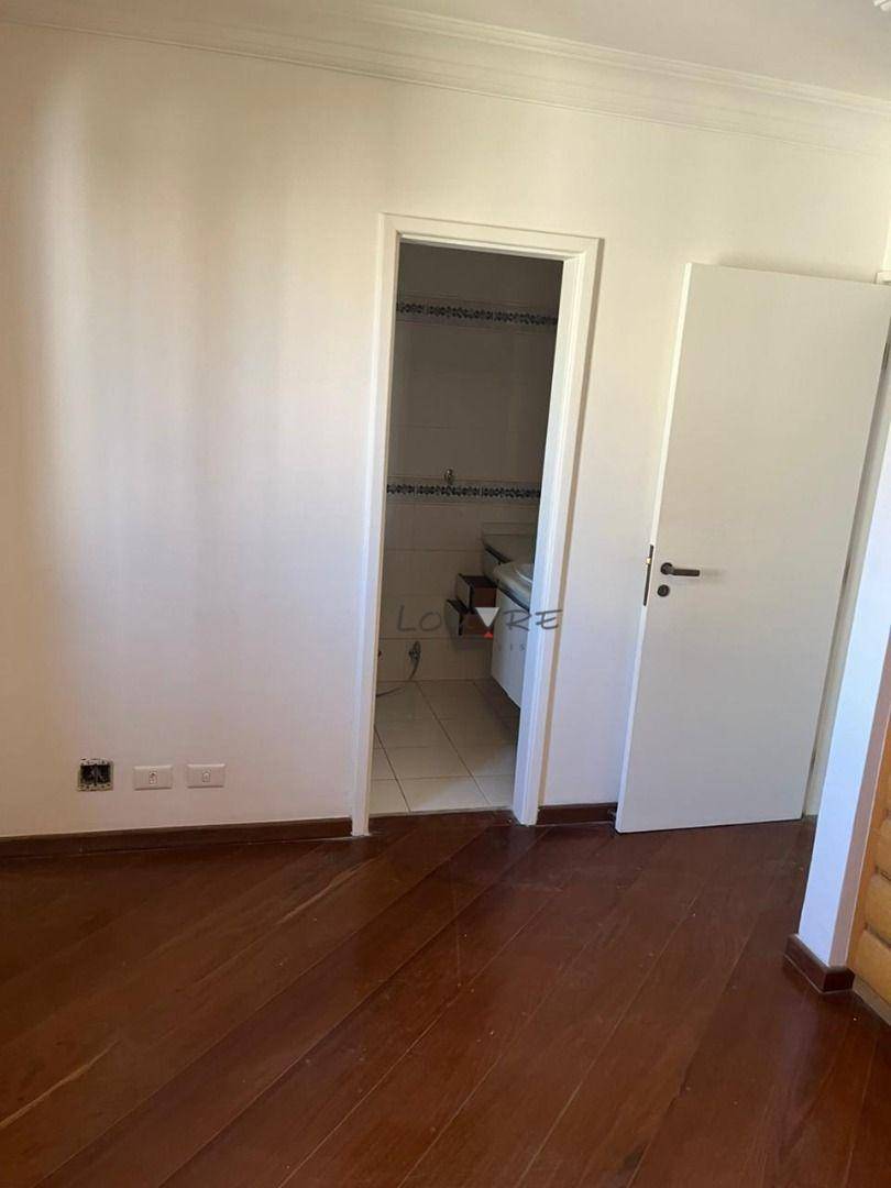 Apartamento para alugar com 4 quartos, 235m² - Foto 15