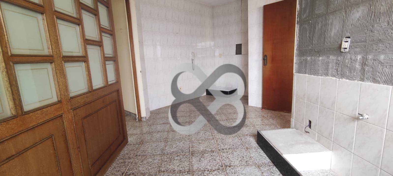 Apartamento à venda com 3 quartos, 150m² - Foto 28