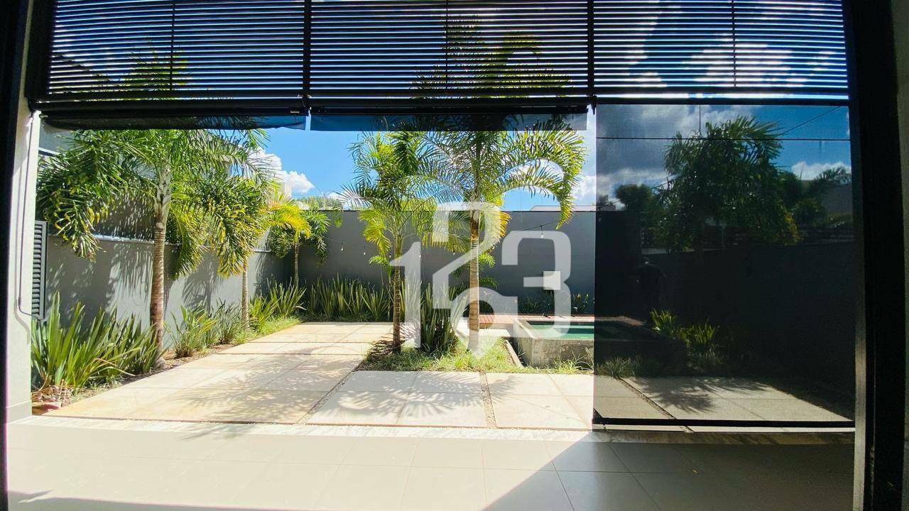 Casa de Condomínio à venda e aluguel com 3 quartos, 261m² - Foto 4