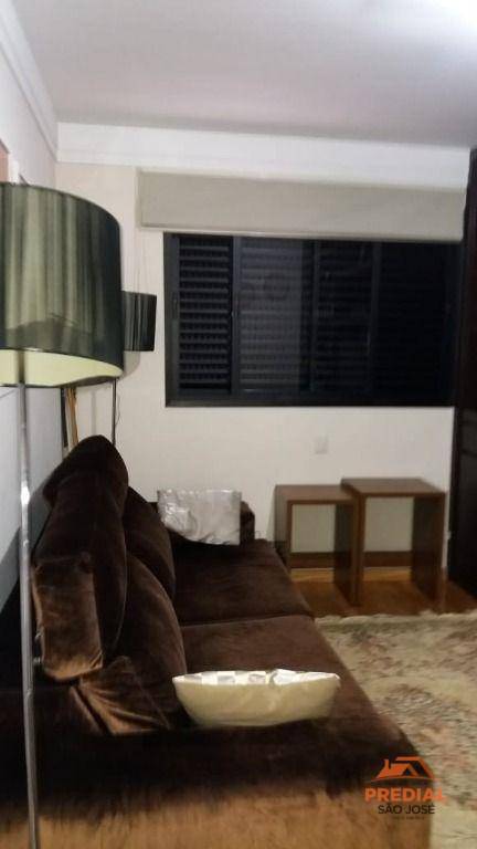 Apartamento à venda com 4 quartos, 153m² - Foto 9