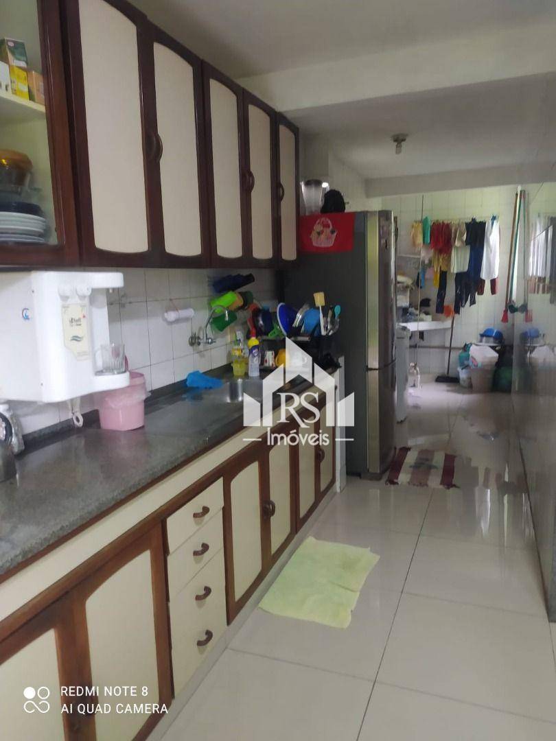 Casa de Condomínio à venda com 3 quartos, 203m² - Foto 12