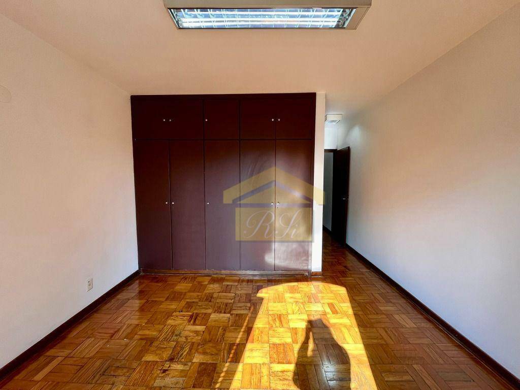 Sobrado à venda e aluguel com 4 quartos, 220m² - Foto 9