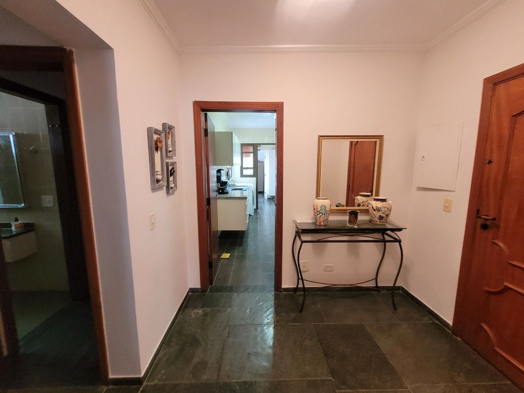 Apartamento à venda com 3 quartos, 140m² - Foto 5