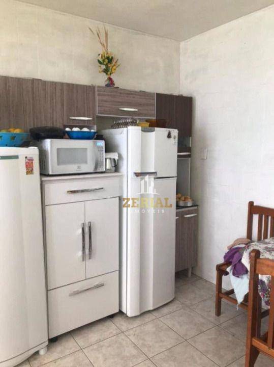 Sobrado à venda com 3 quartos, 200m² - Foto 3