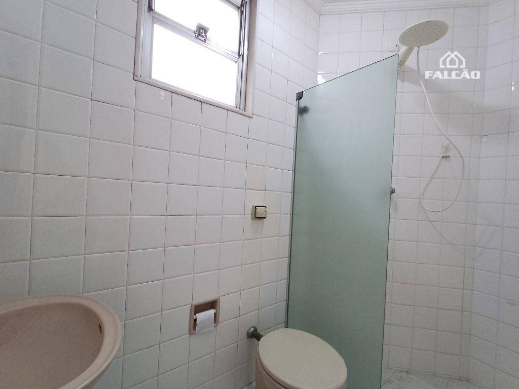 Apartamento para alugar com 4 quartos, 192m² - Foto 28