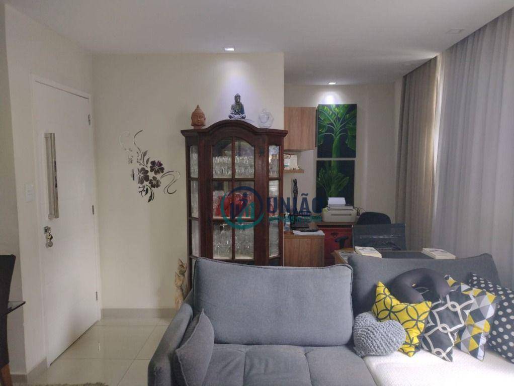 Apartamento à venda com 3 quartos, 158m² - Foto 3