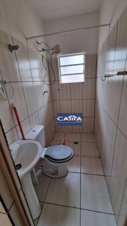 Casa para alugar com 1 quarto, 20m² - Foto 2