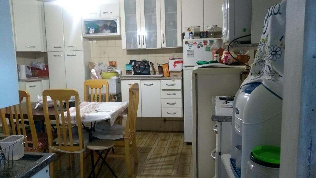 Sobrado à venda com 4 quartos, 130m² - Foto 2