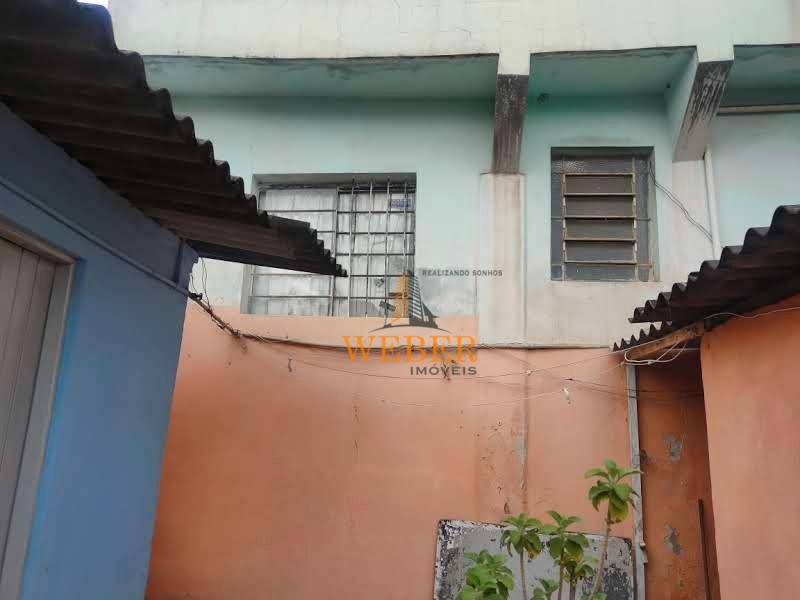 Sobrado à venda com 9 quartos, 200m² - Foto 5