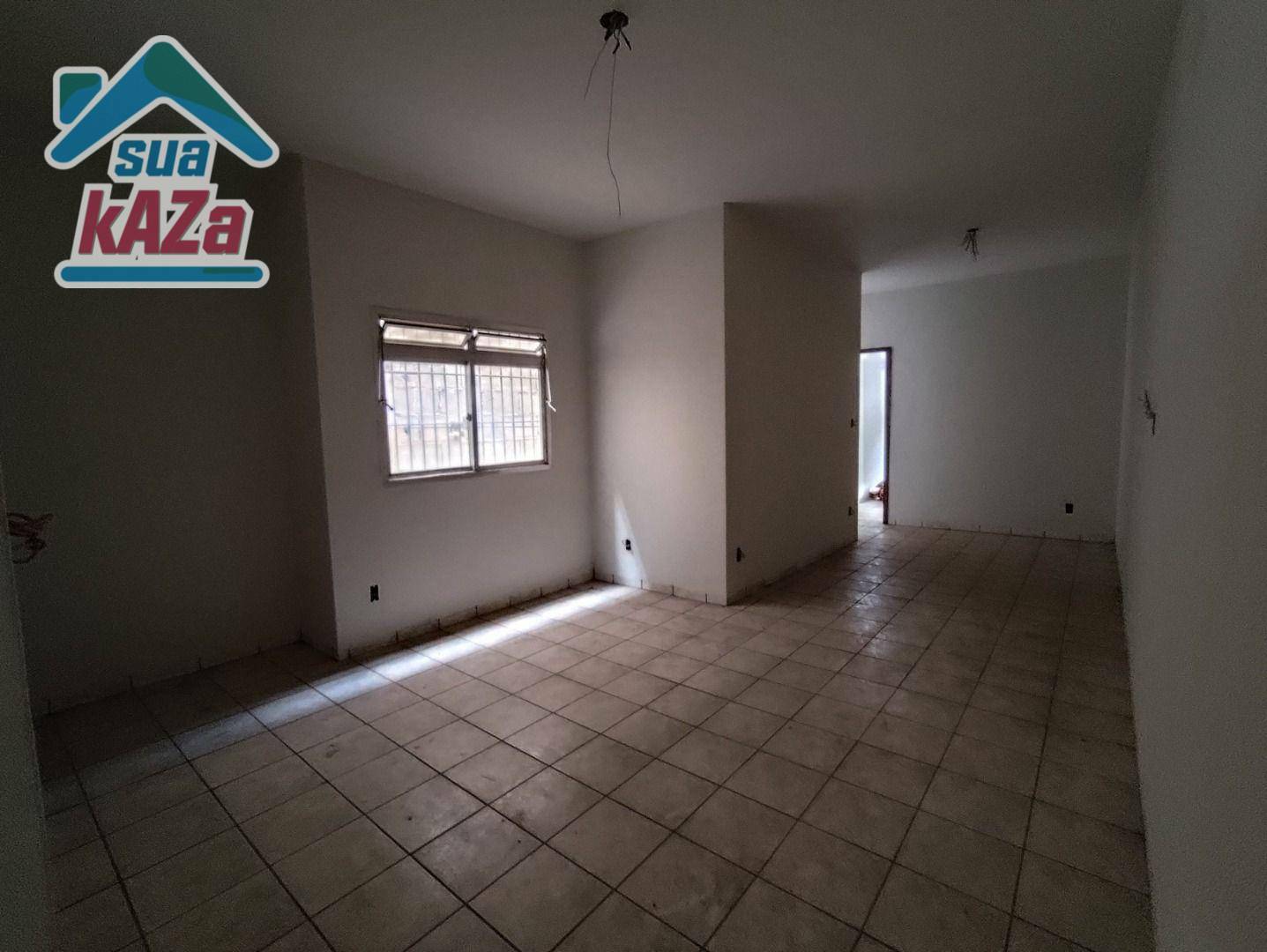 Casa à venda com 6 quartos, 230m² - Foto 19