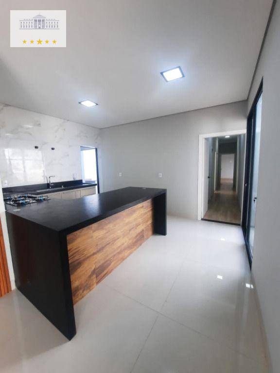 Casa à venda com 3 quartos, 300m² - Foto 10