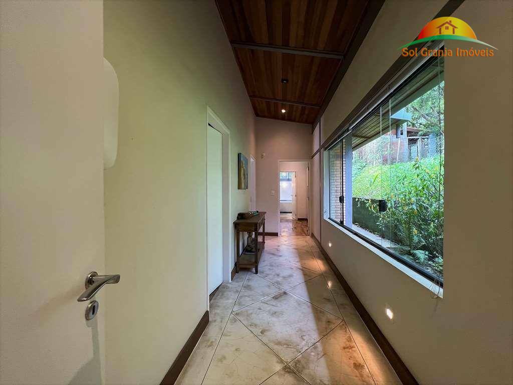 Casa de Condomínio à venda com 3 quartos, 382m² - Foto 29