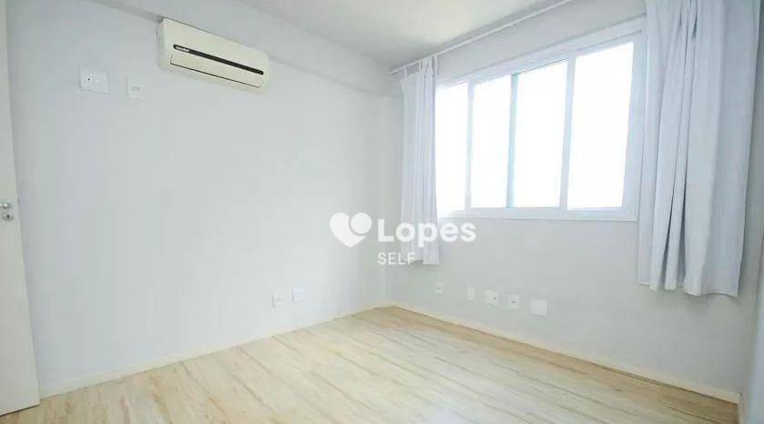 Apartamento à venda com 3 quartos, 114m² - Foto 11