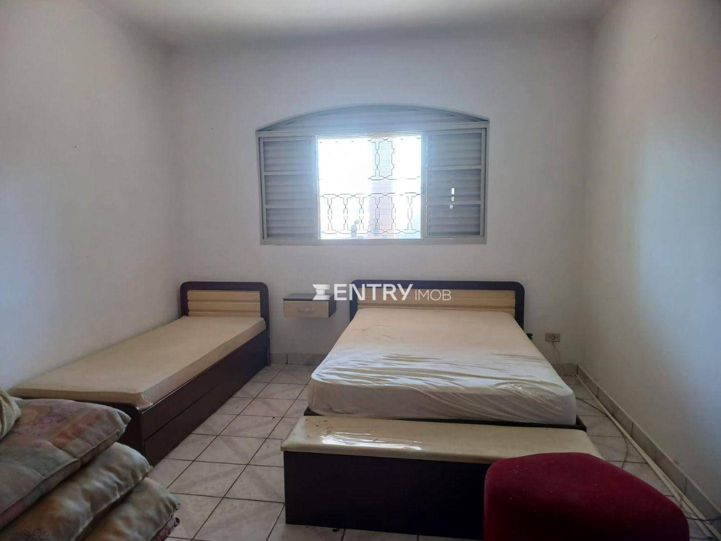 Casa de Condomínio para alugar com 3 quartos, 380m² - Foto 22