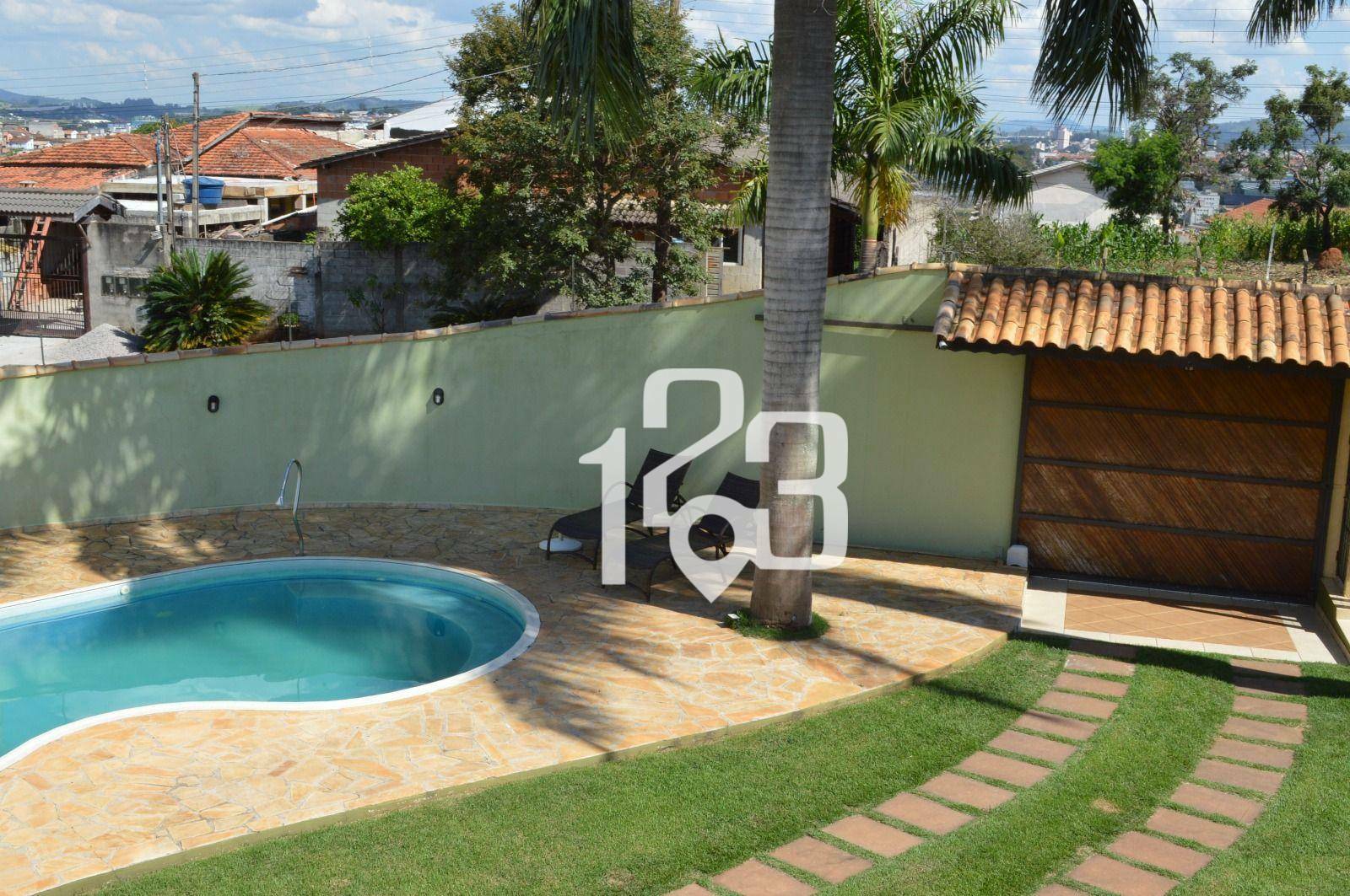 Casa à venda com 3 quartos, 250m² - Foto 9