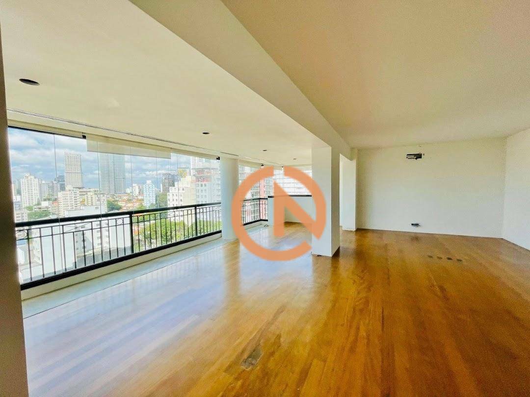 Casa à venda e aluguel com 3 quartos, 215m² - Foto 1