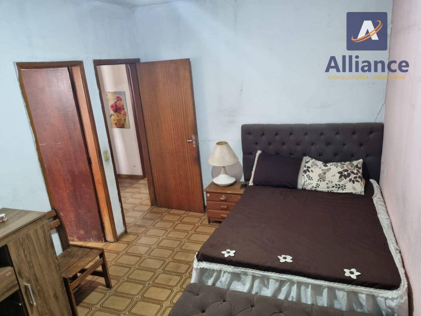 Casa à venda com 6 quartos, 300m² - Foto 37