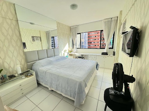 Apartamento à venda com 3 quartos, 120m² - Foto 2