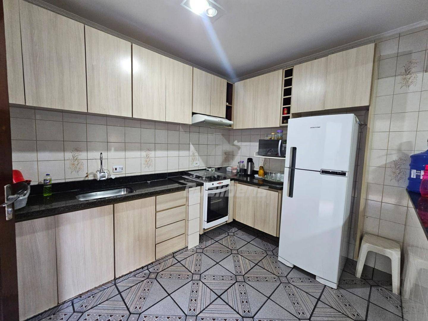 Sobrado à venda com 3 quartos, 215m² - Foto 6