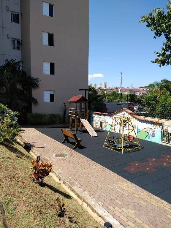 Apartamento à venda com 2 quartos, 70m² - Foto 31