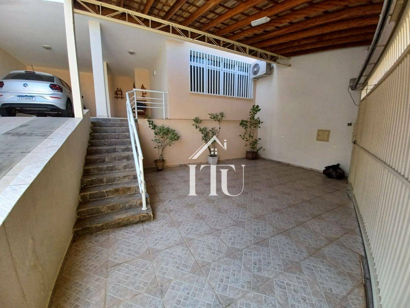 Casa à venda com 5 quartos, 300m² - Foto 4