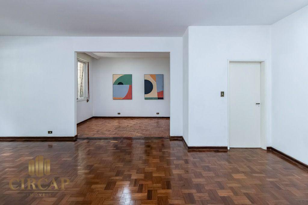 Apartamento à venda com 3 quartos, 149m² - Foto 2