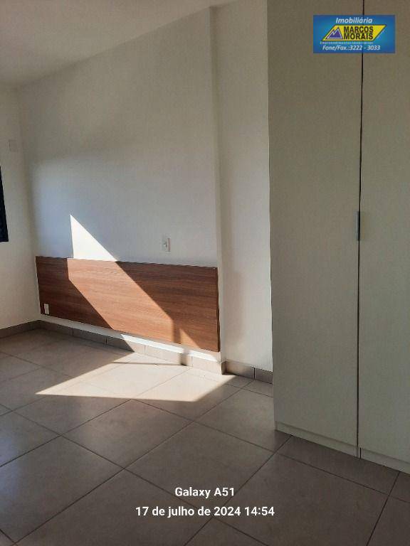 Apartamento para alugar com 3 quartos, 125m² - Foto 19