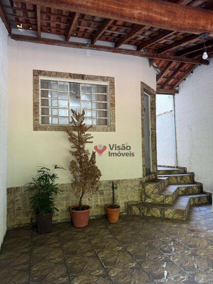 Casa à venda com 2 quartos, 120m² - Foto 3