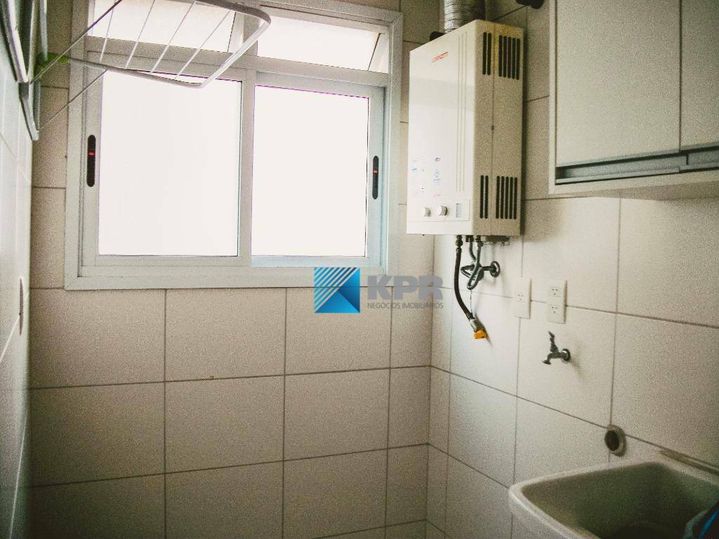 Apartamento à venda com 2 quartos, 68m² - Foto 3