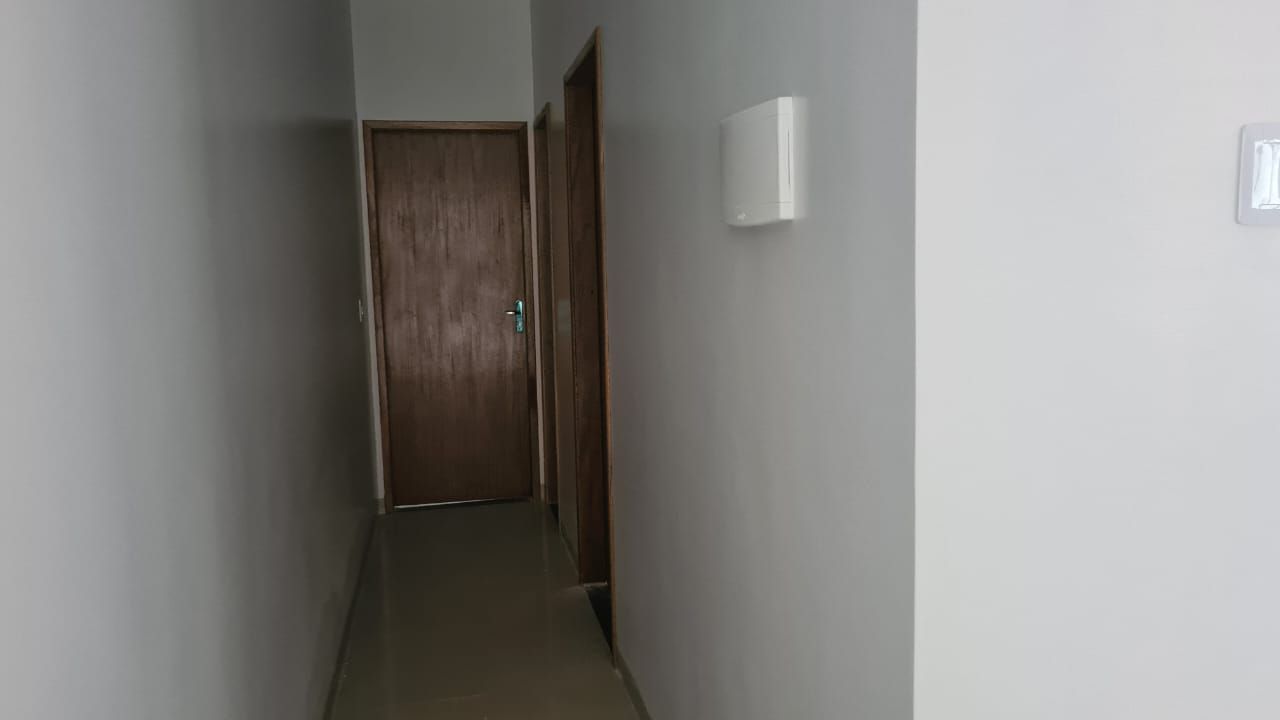 Casa à venda com 2 quartos, 70m² - Foto 11