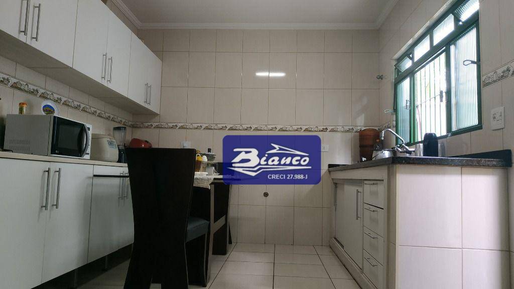 Sobrado à venda com 3 quartos, 203m² - Foto 9