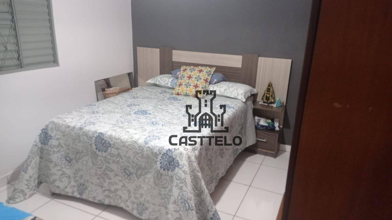 Casa à venda com 4 quartos, 150m² - Foto 11