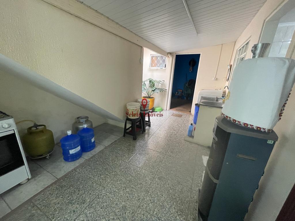 Casa à venda com 4 quartos, 200m² - Foto 17