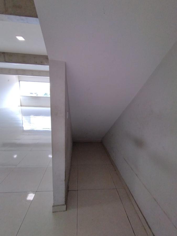 Prédio Inteiro para alugar, 300m² - Foto 14