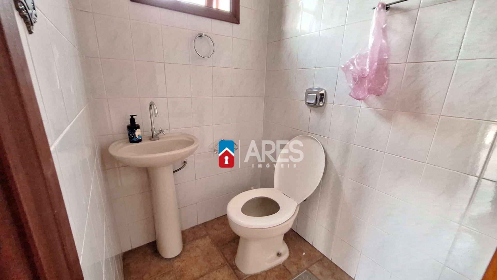 Casa para alugar com 3 quartos, 249m² - Foto 33