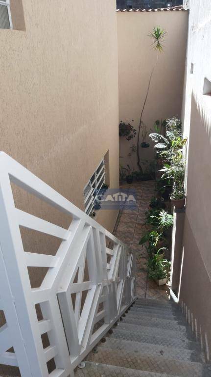 Sobrado à venda com 3 quartos, 160m² - Foto 1