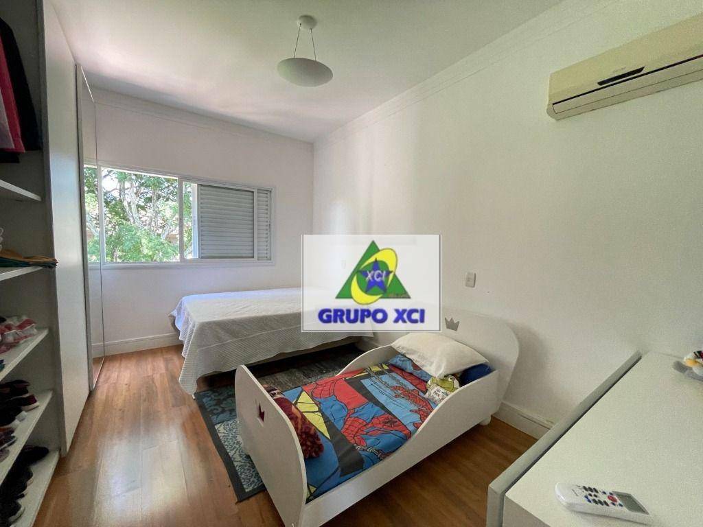 Casa para alugar com 4 quartos, 650m² - Foto 39