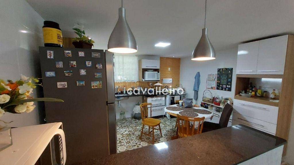Casa de Condomínio à venda com 5 quartos, 414m² - Foto 27