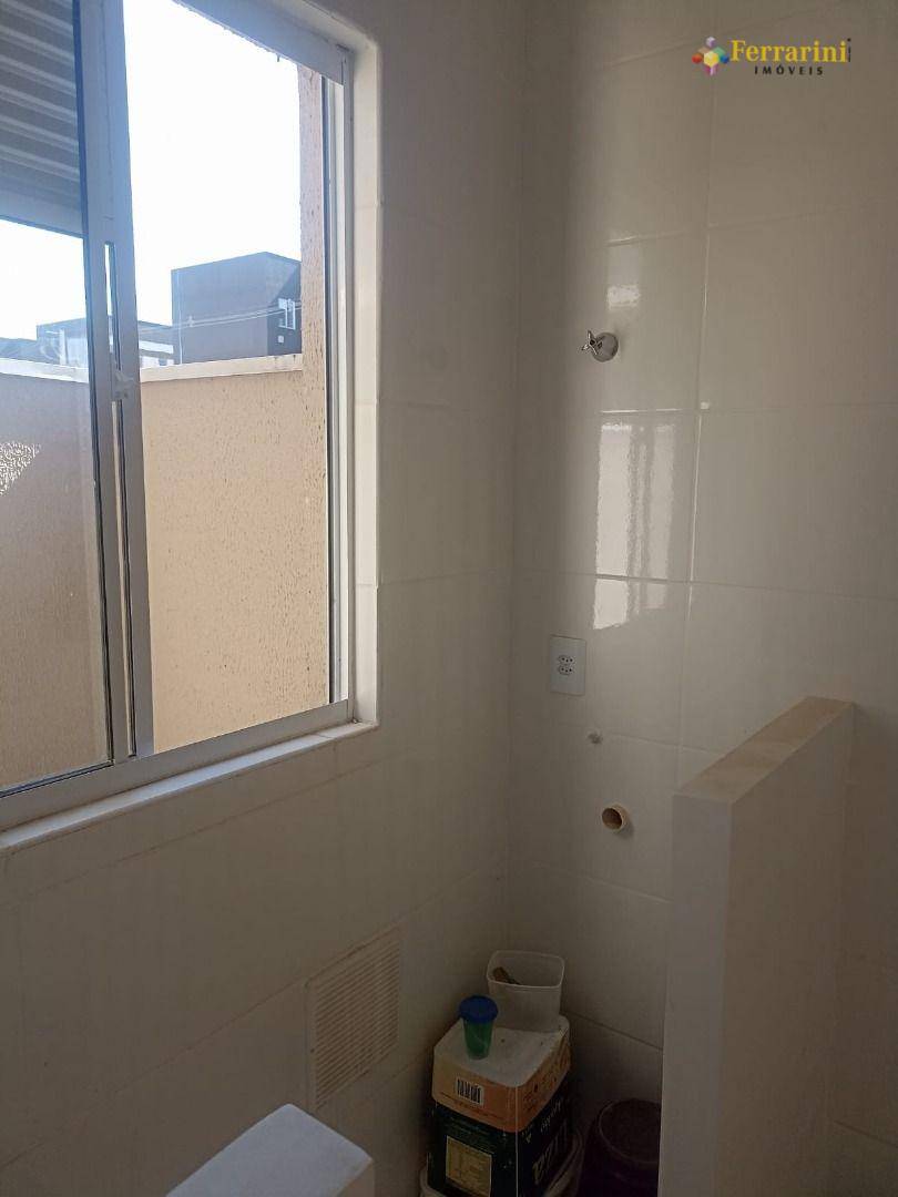 Apartamento para alugar com 2 quartos, 45m² - Foto 12