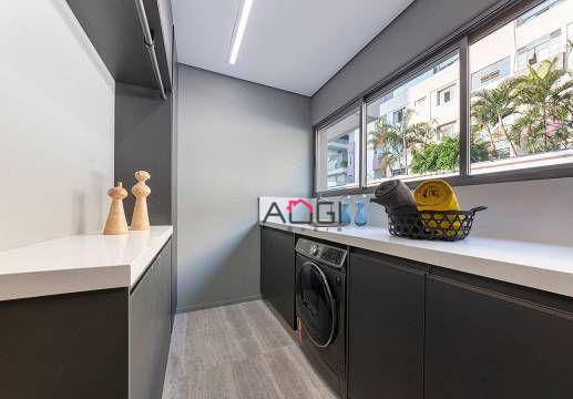 Apartamento à venda com 3 quartos, 150m² - Foto 4