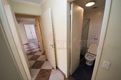 Apartamento para alugar com 3 quartos, 150m² - Foto 4