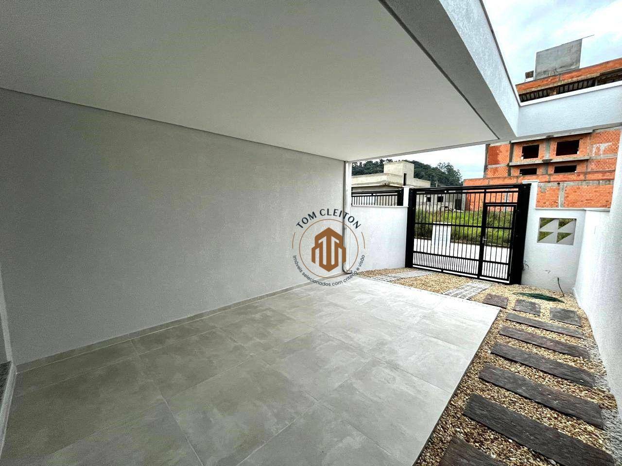Casa à venda com 2 quartos, 72m² - Foto 2