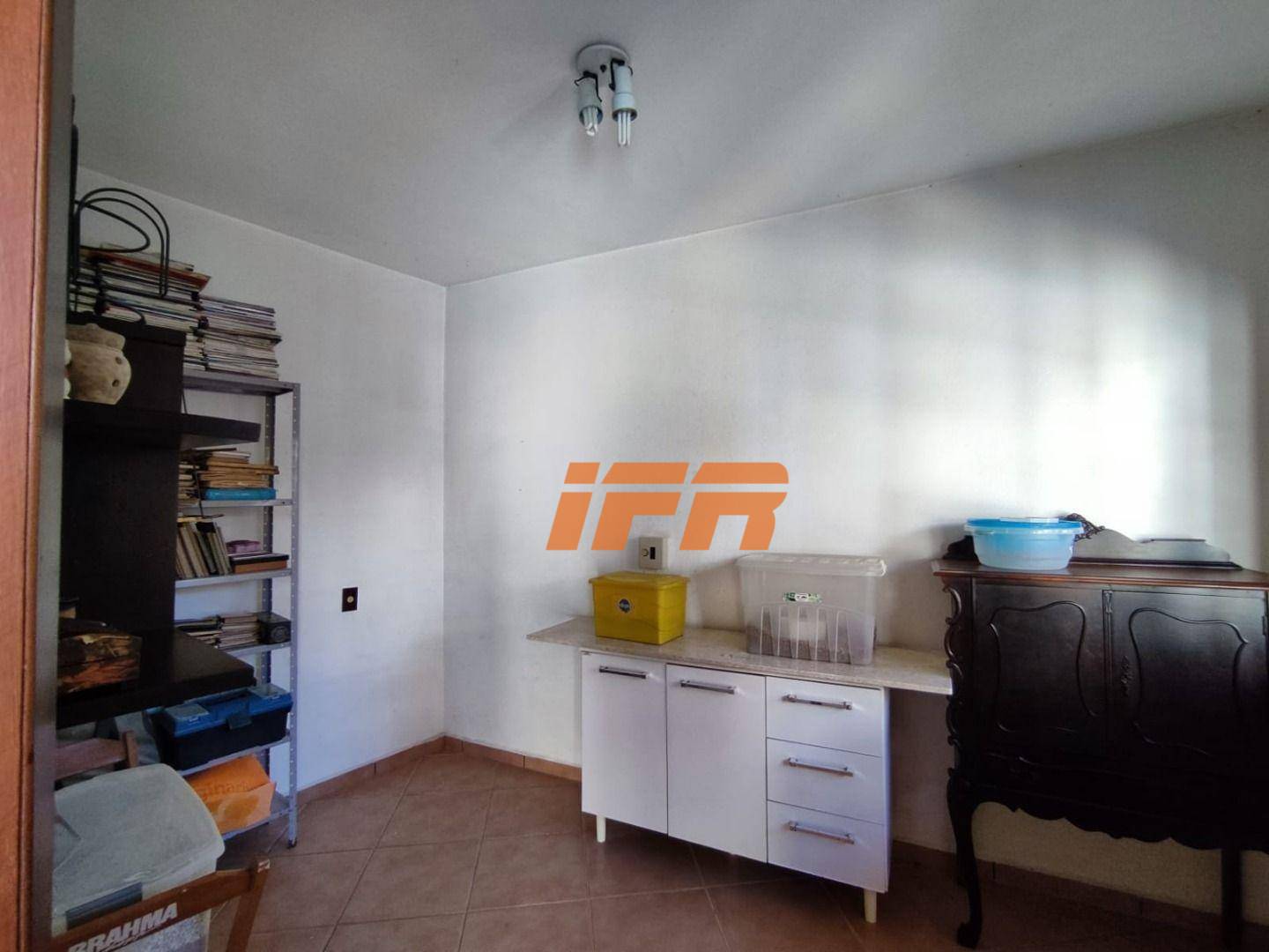 Sobrado à venda com 4 quartos, 300m² - Foto 18